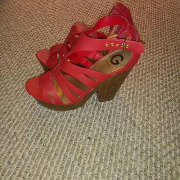 platforms - Picture 1 of 1